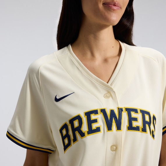 Elevated On-Field Look