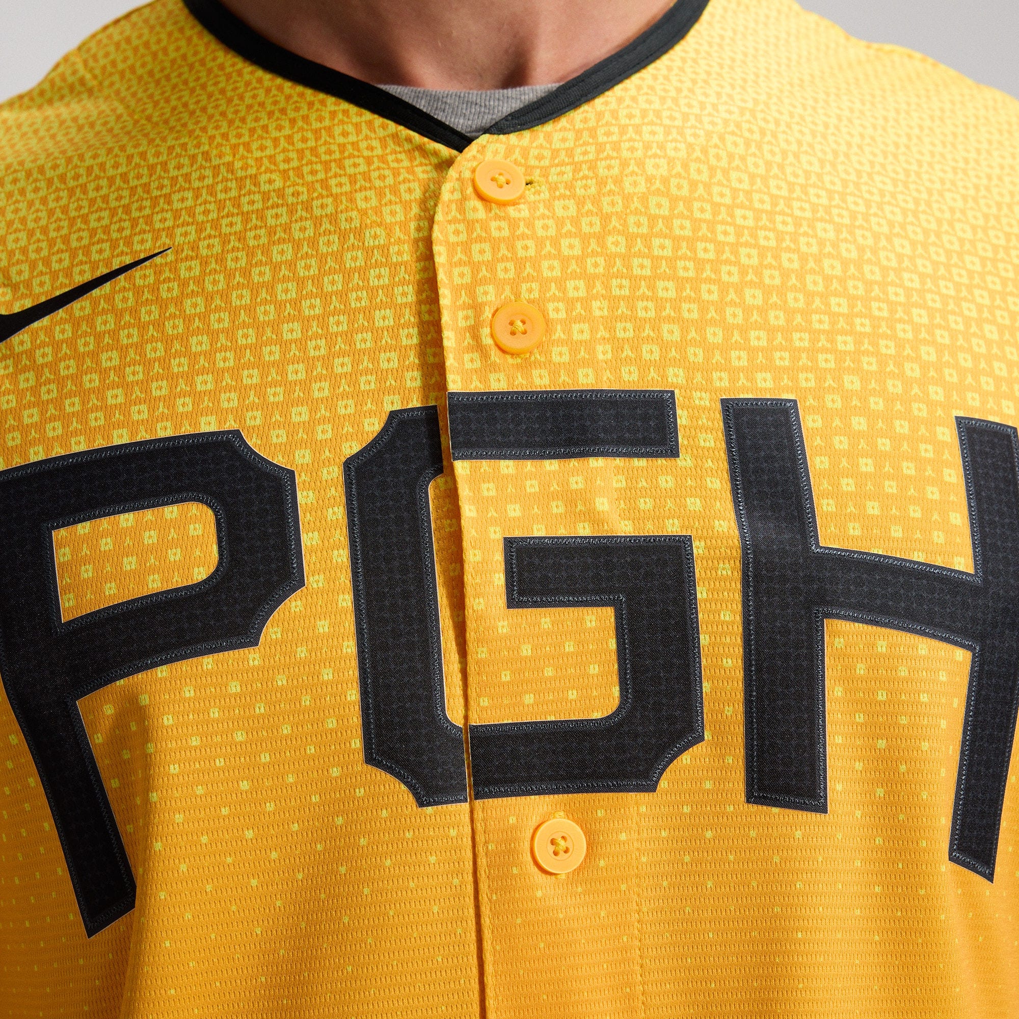 Men's Pittsburgh Pirates Roberto Clemente Nike Gold City Connect