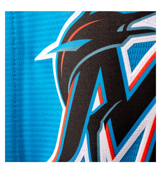 Premium twill team logo and numbers on back for an on-field look.