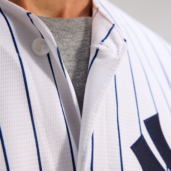 Layer-Friendly Loose Fit