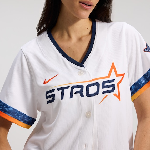Elevated On-Field Look