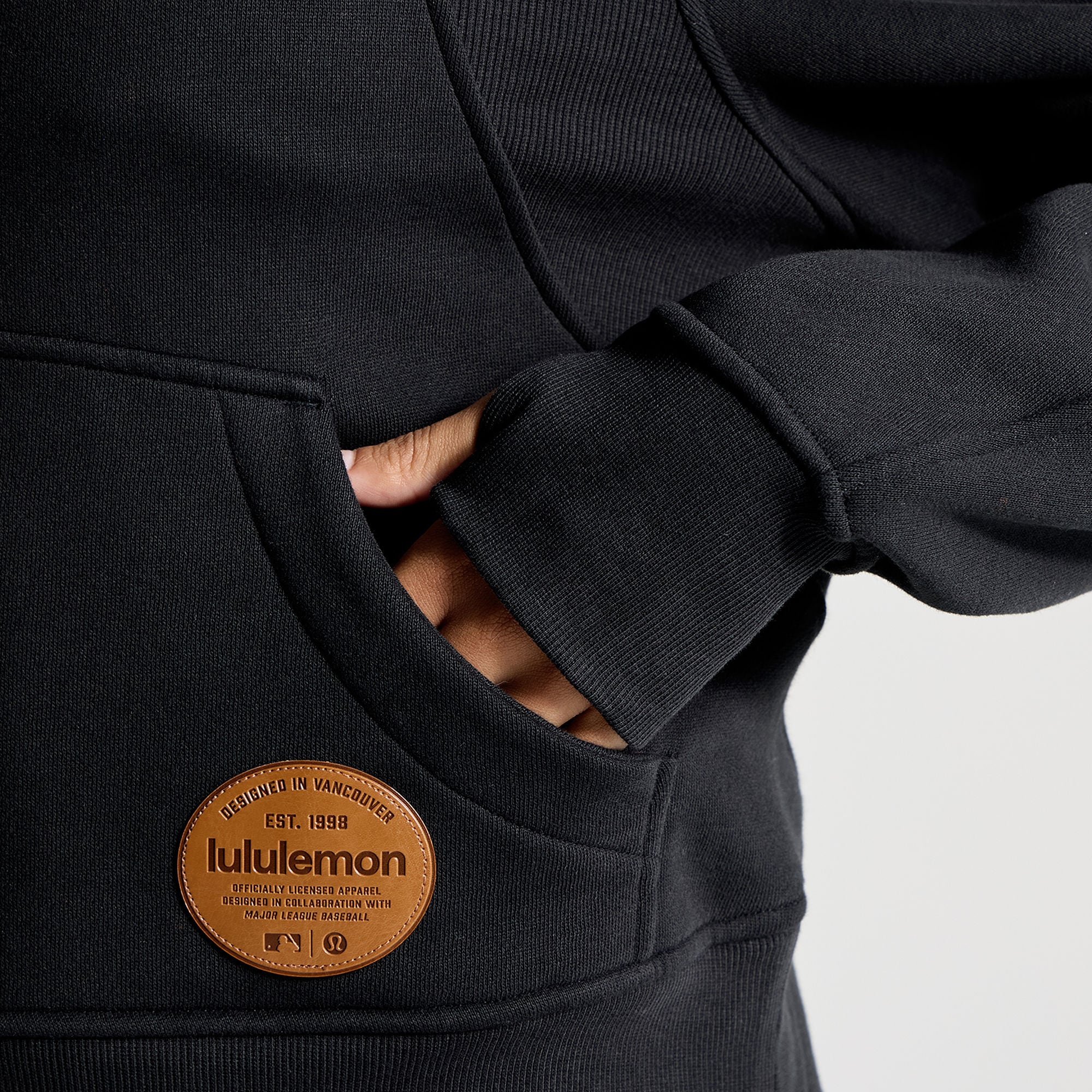 Women's Pittsburgh Pirates lululemon Black Scuba Oversized Half